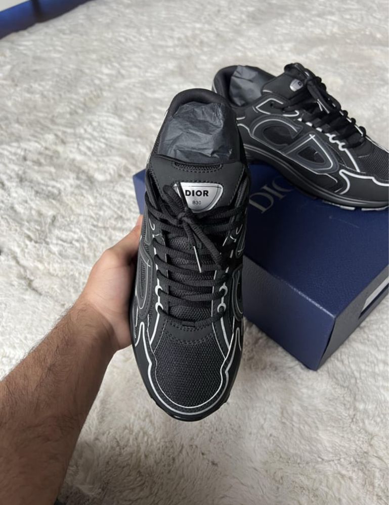 Dior b30