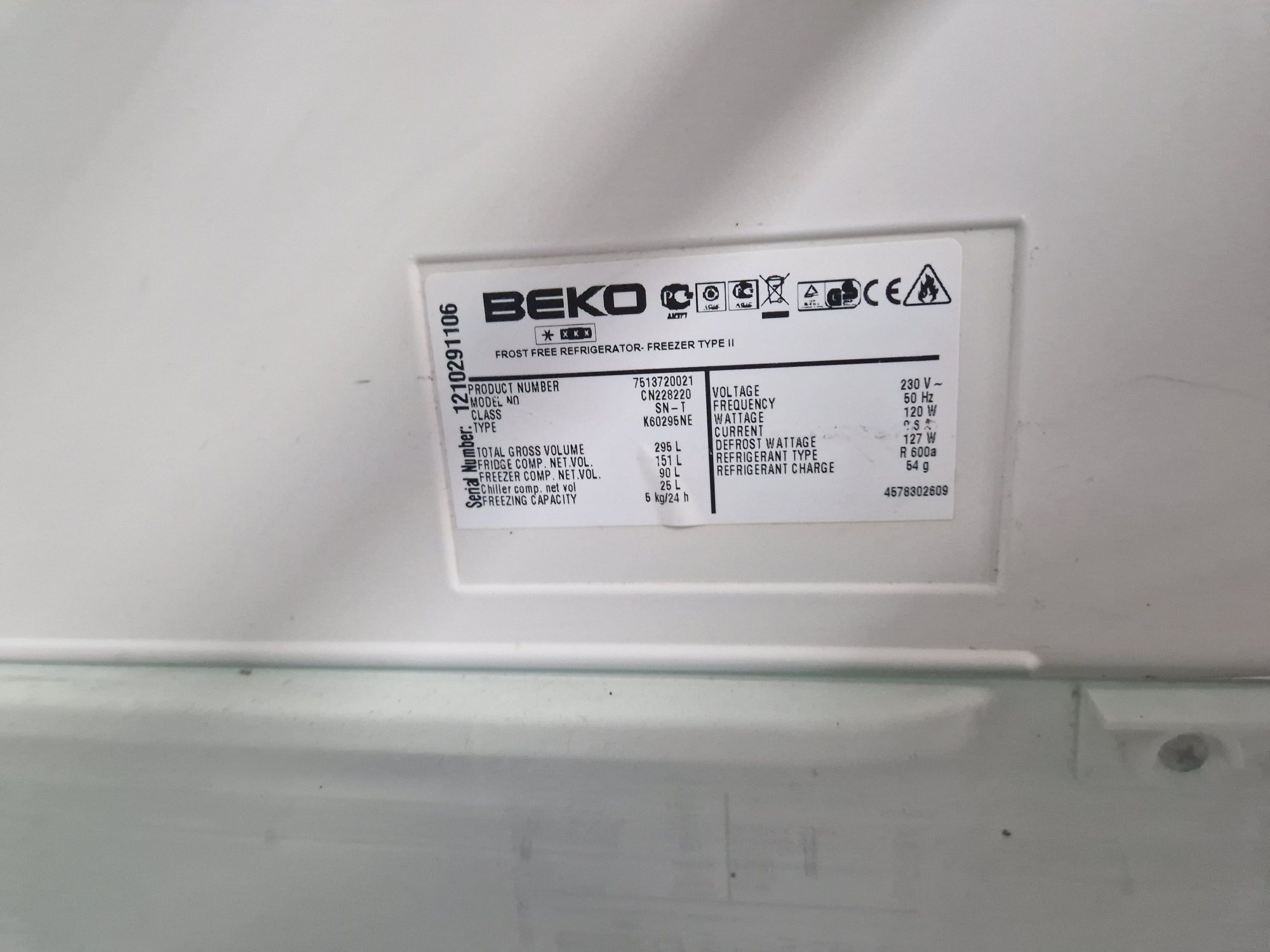 Хладилник с фризер  Beko A++ No Frost
