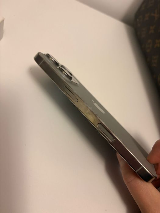 Vand/Schimb iphone 16 pro!