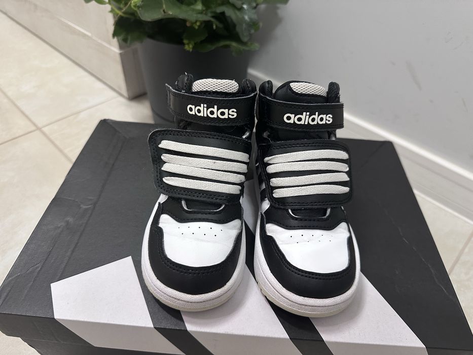 Спортни обувки Adidas