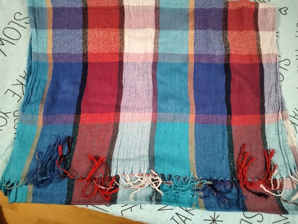 Лёгкие шарфы, палантины