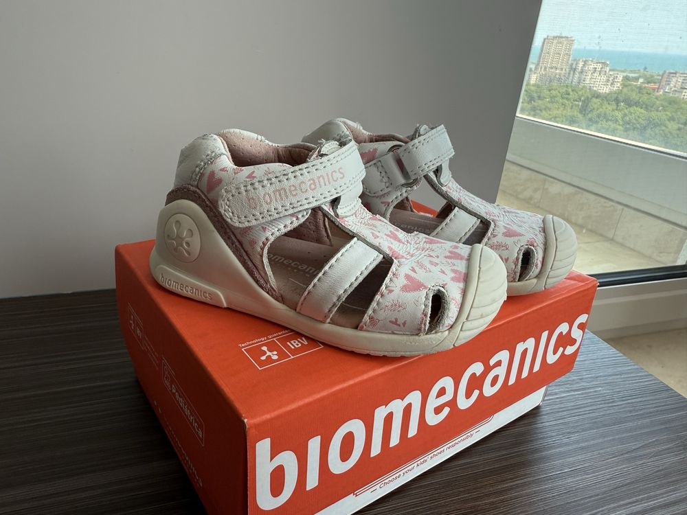 Biomecanics-сандали за прохождане,20 номер