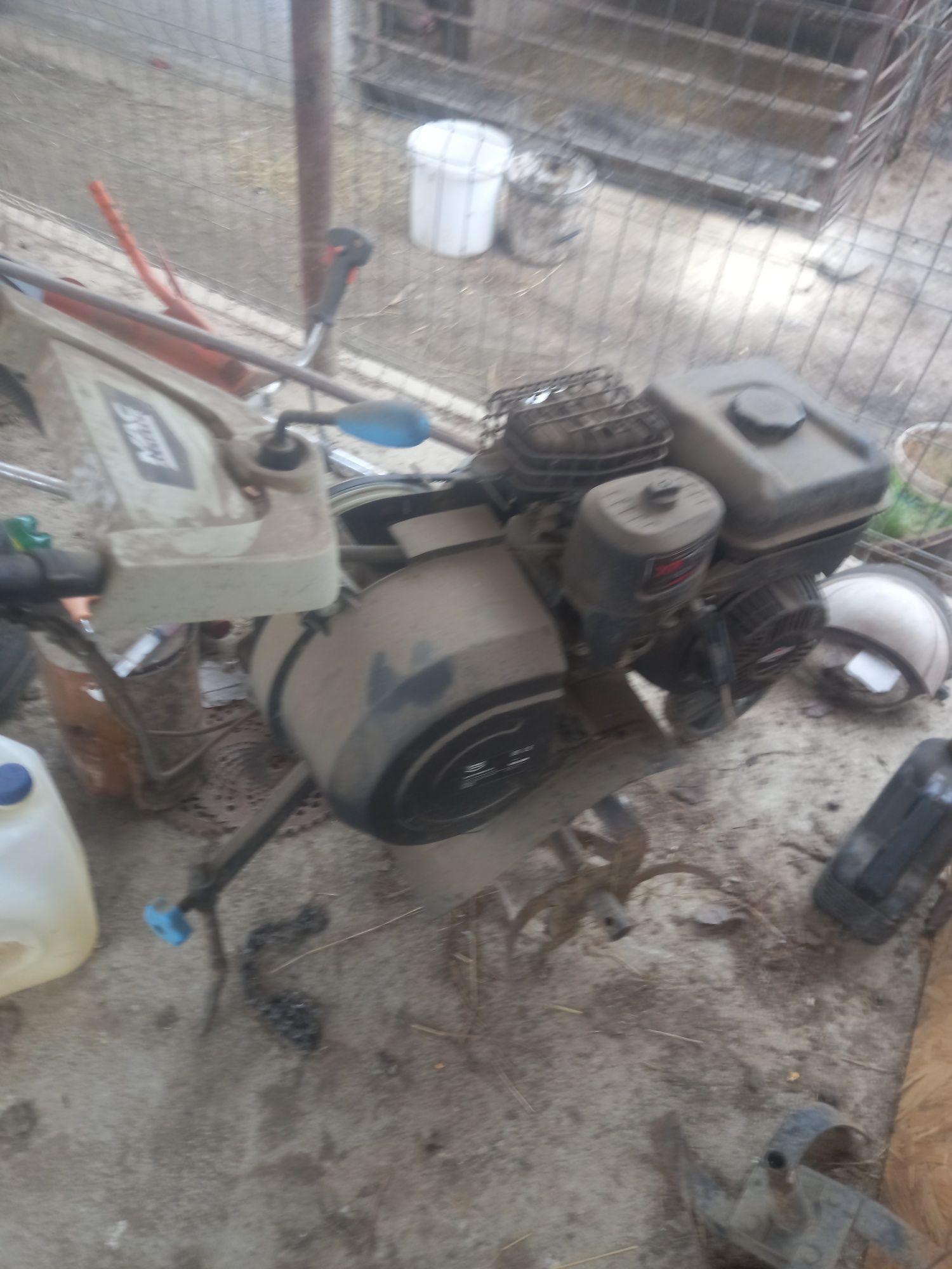 Vand motocultor briggs&stratton