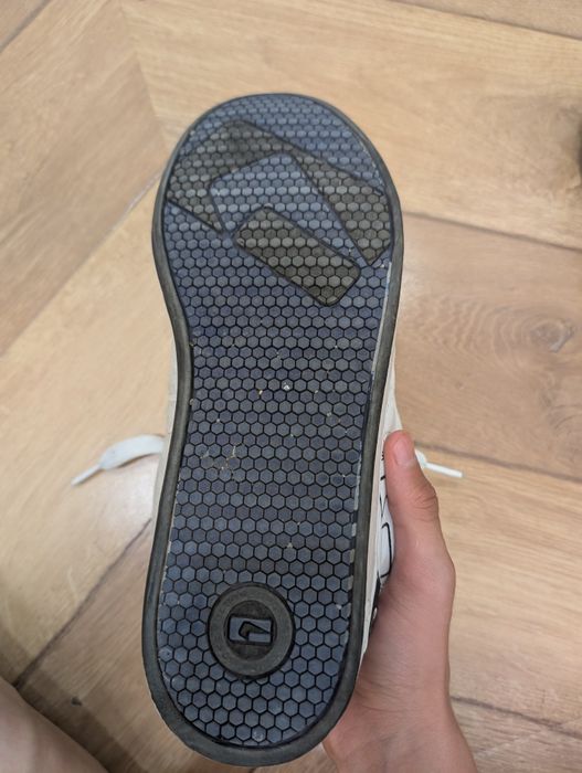 globe shoes 2008 size 42.5