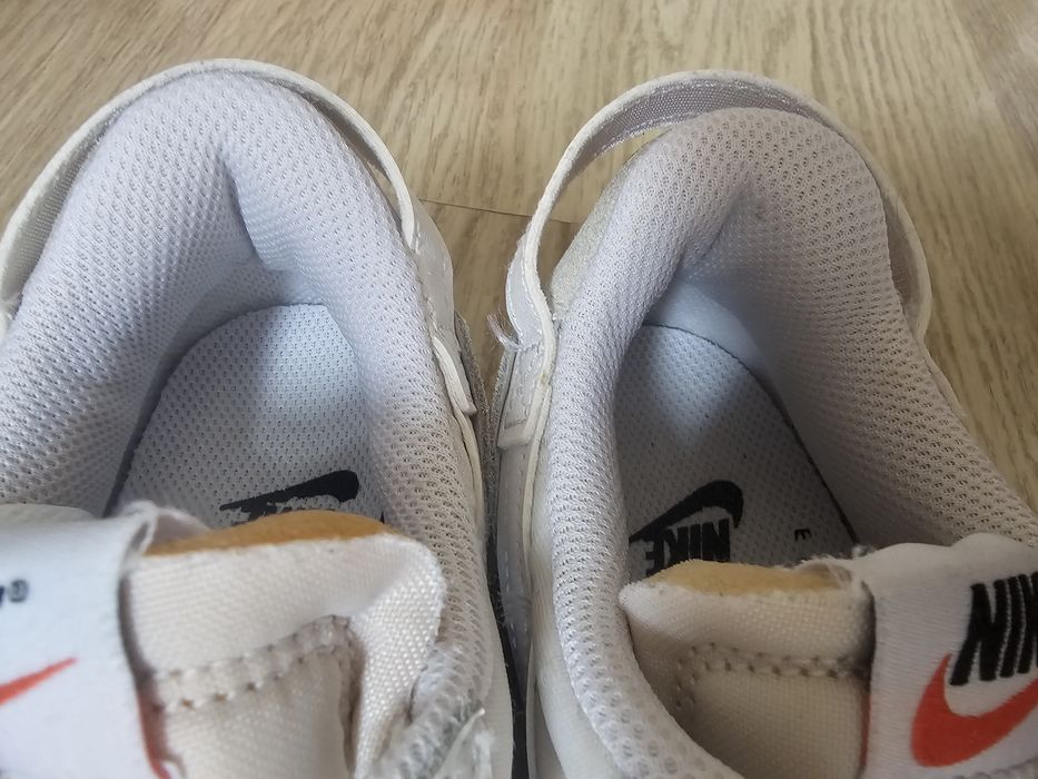 Nike wins waffle debut N'36 - 22.5см