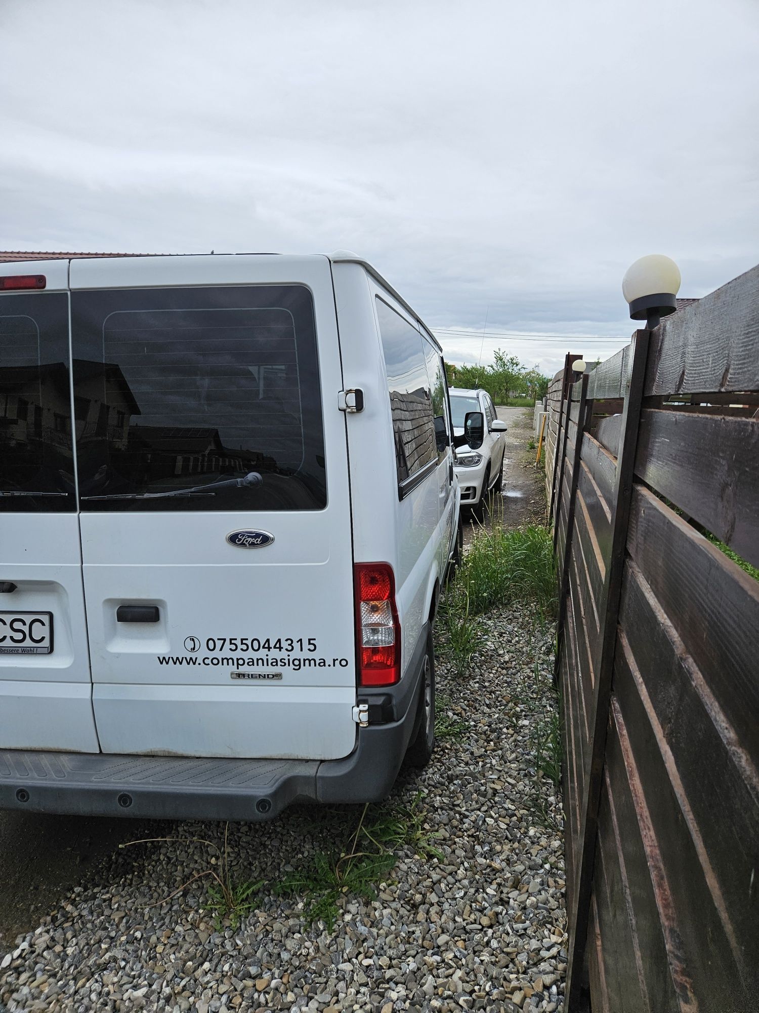 Vând Ford Transit