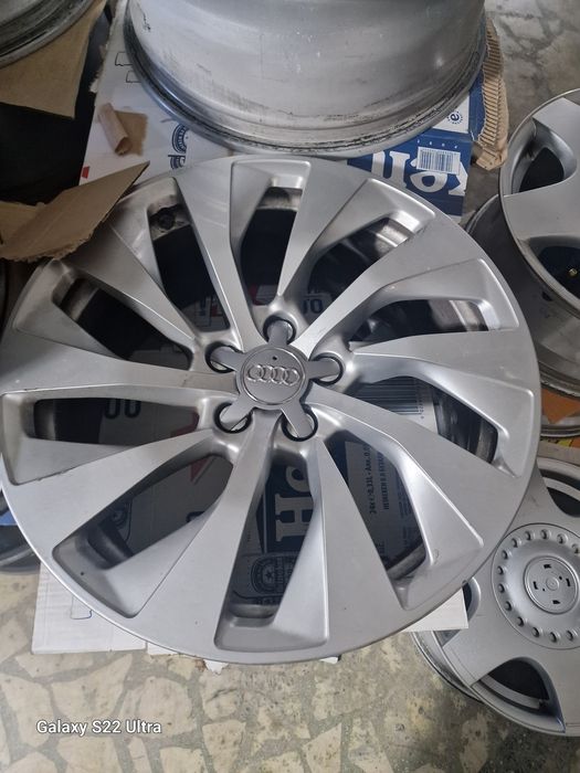 Audi 18 цола 5 комплекта оригинални нов модел Замъка Ямбол