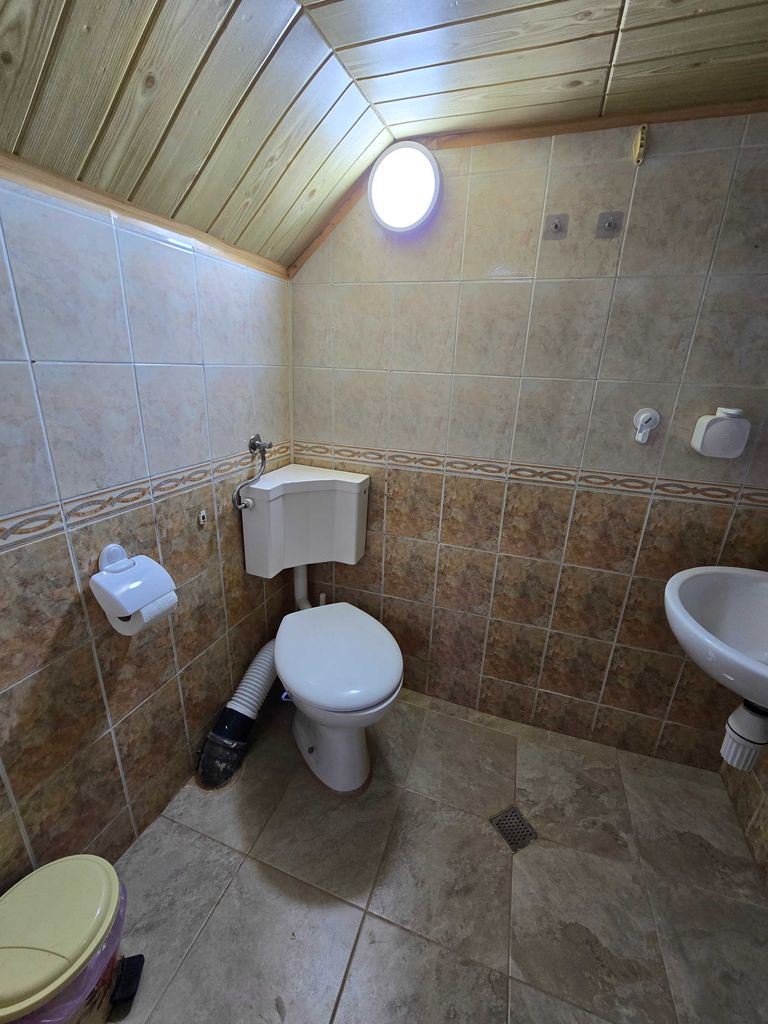 Дава се под наем Двустаен апартамент в Варна, Център - 40 кв.м за 391.17 € - Снимка #9