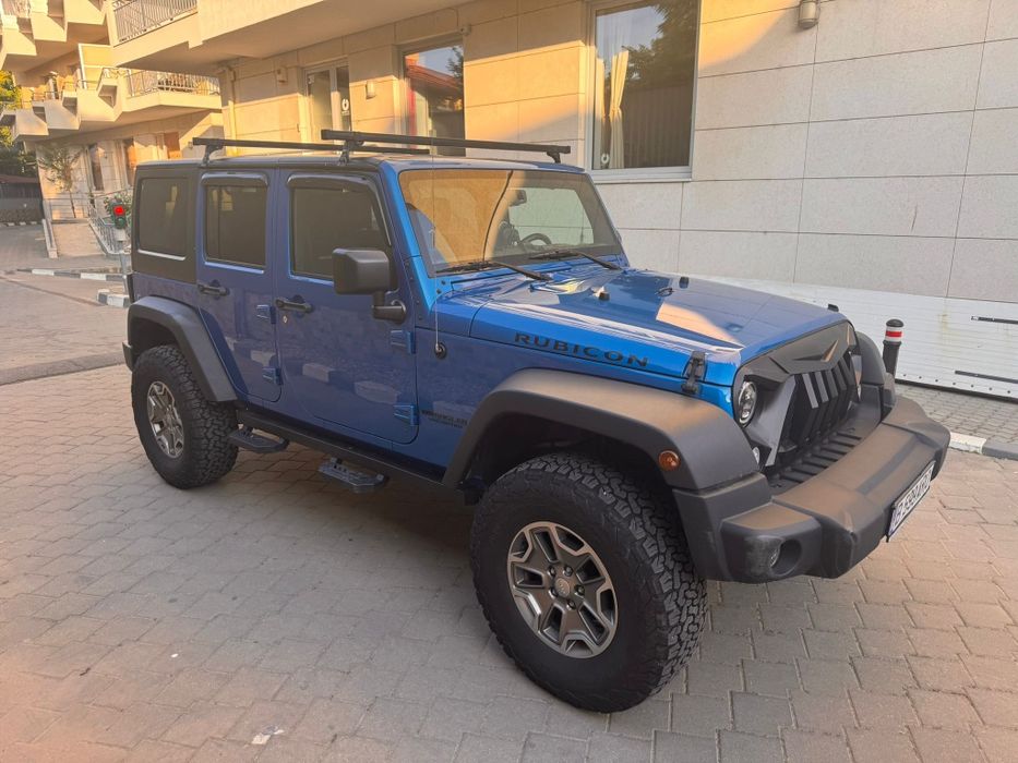 Jeep Wrangler Rubiccon
2015
135000 km
Pret 31900 euro