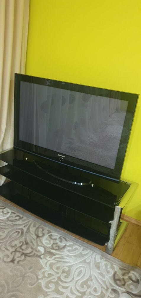 Телевизор SAMSUNG