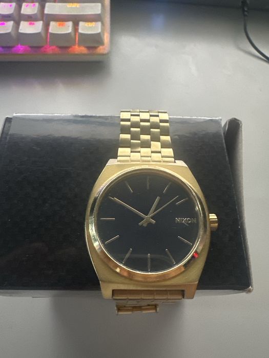 Nixon Gold baterie noua