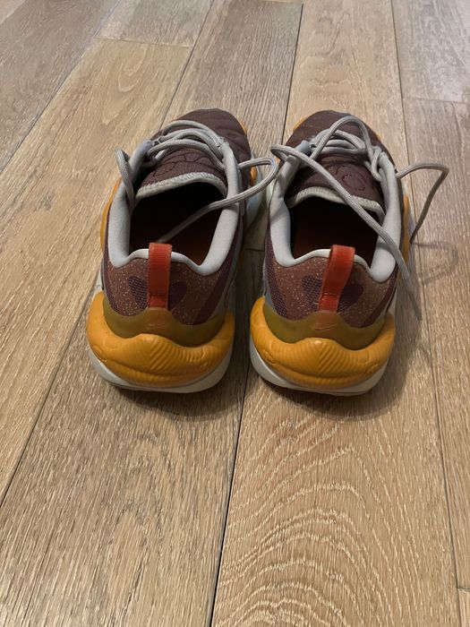 Nike React Atlas Smokey