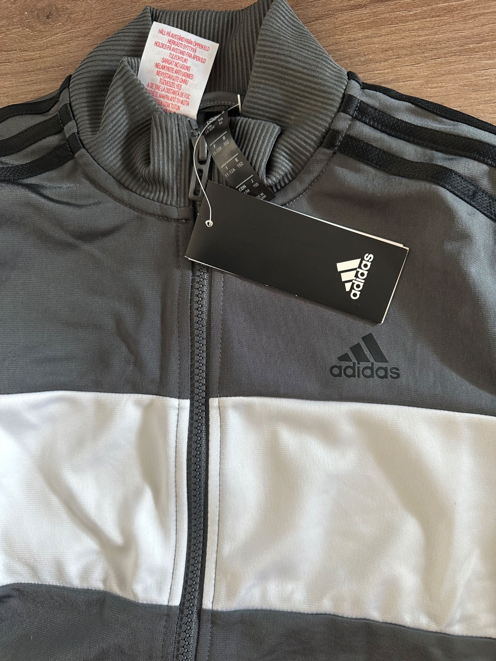Детски екип Adidas 11/12години