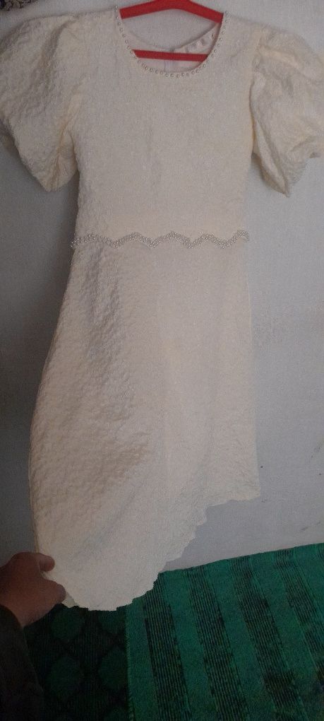 Yangi koʻylak. Sifati zoʻr