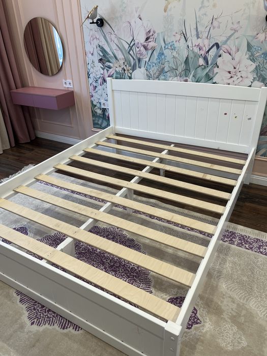 Отдам кровать 1,6м