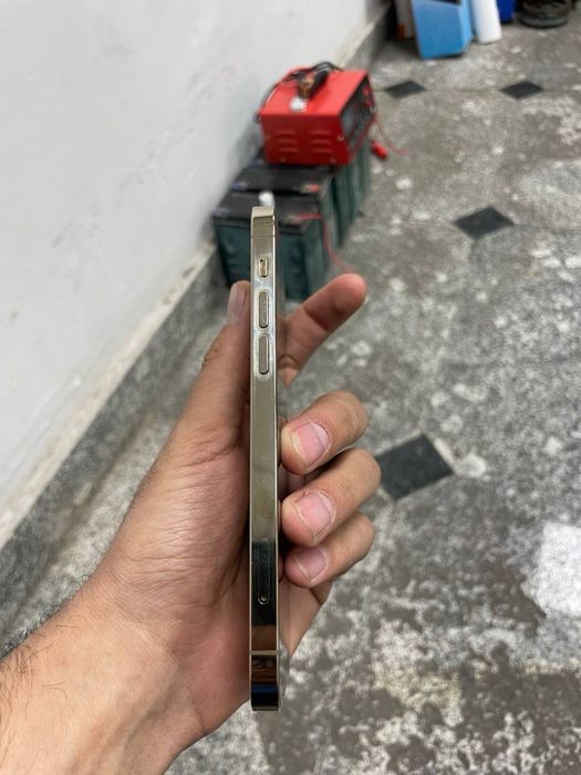 Iphone 12 pro 256gb sotiladi