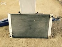Vând radiator apa audi A8 D3 2005-