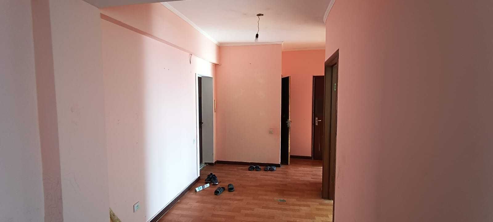 Двухкомнатная квартира улучшенной планировки в центре Талдыкоргана