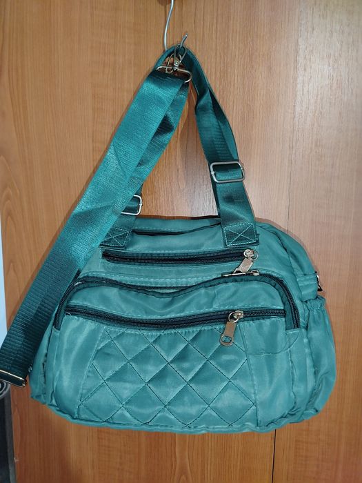 Geantă matlasată de umăr  damă