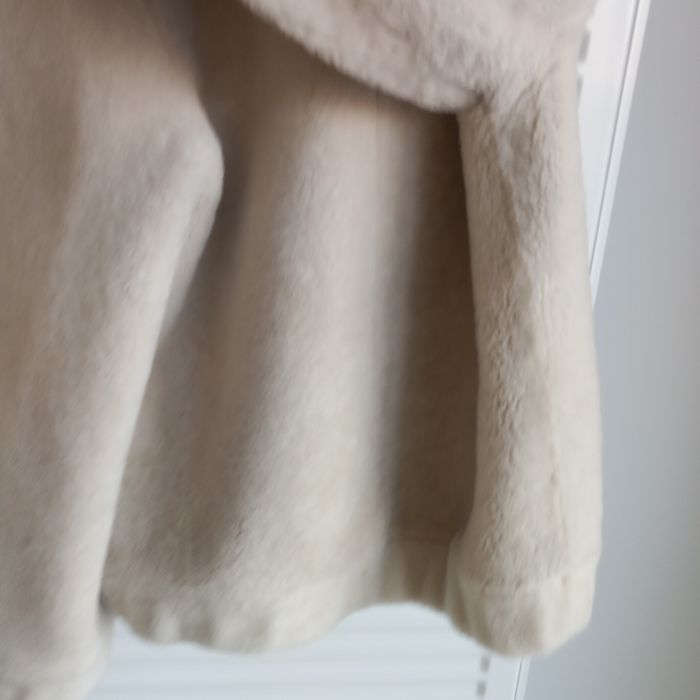 Haină blana miel Vesa Arad, Noua