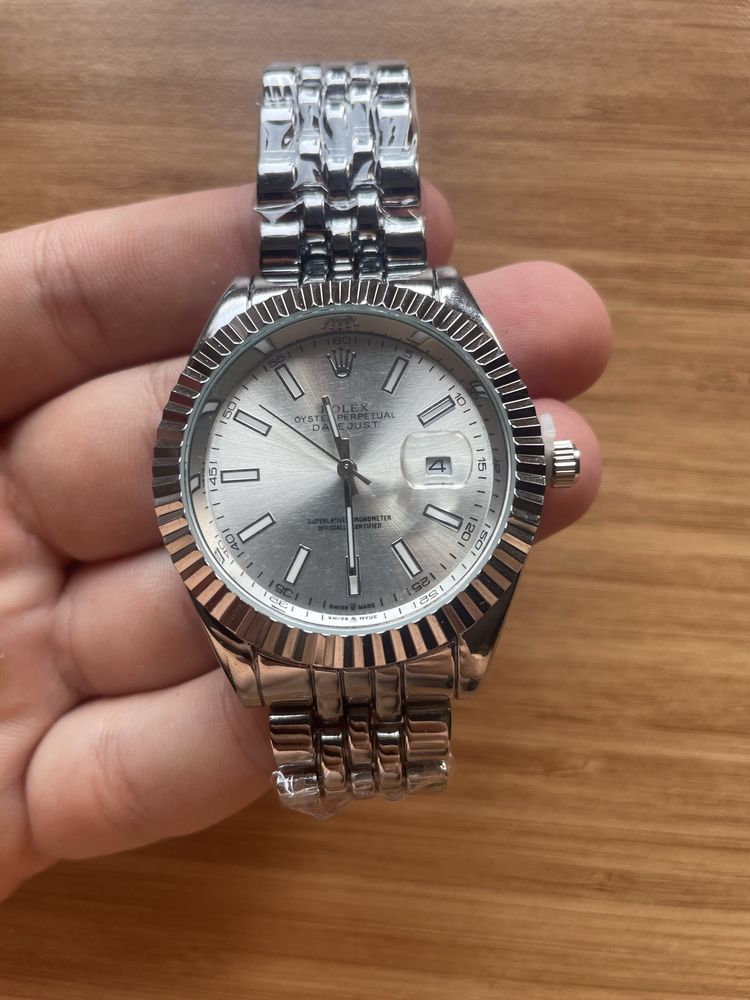 Часовник rolex oyster perpetual