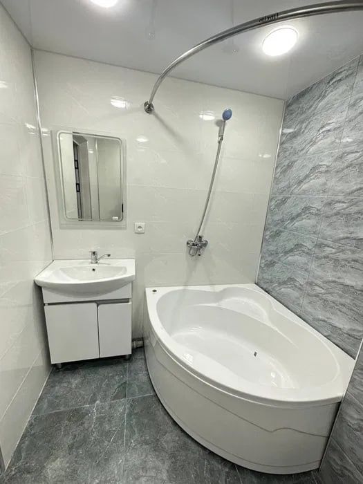 New Life, 3-комнатная, 74 м², евро, 5 этаж, Махтумкули`