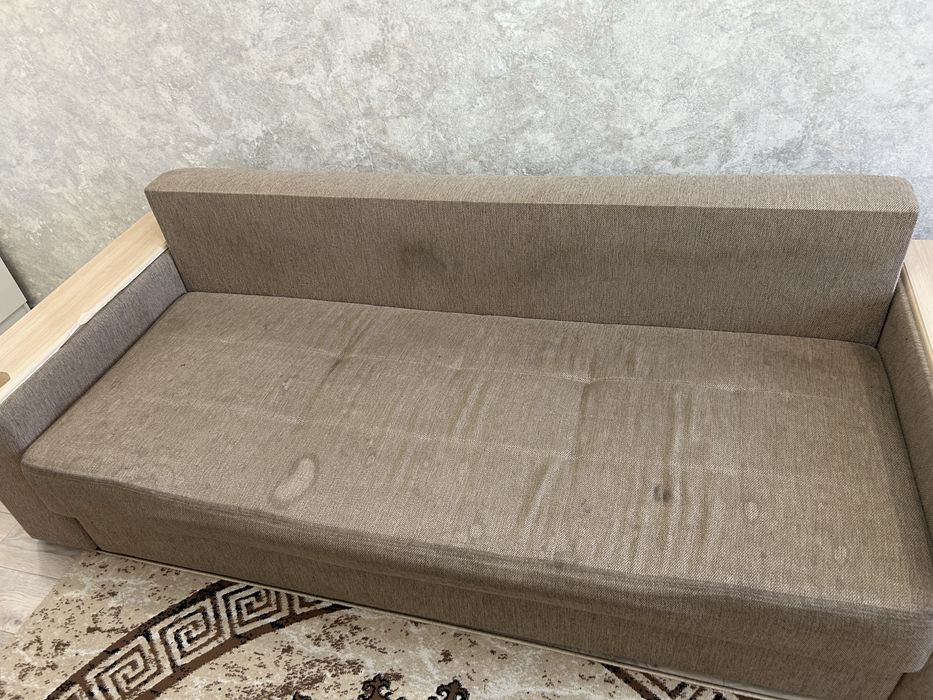 Продам диван .Состояние бу.