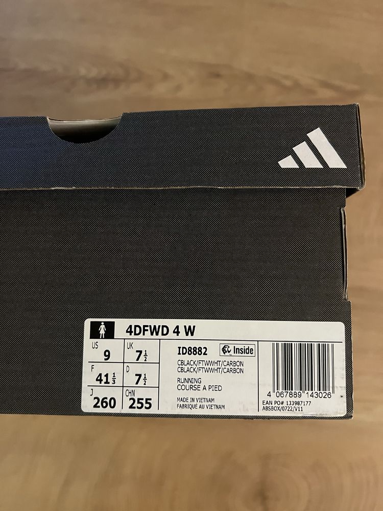 ADIDAS маратонки 41,5