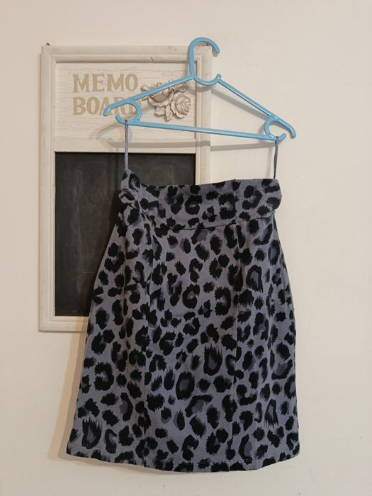 Fusta conica animal print H&M mărimea XS-S elastica