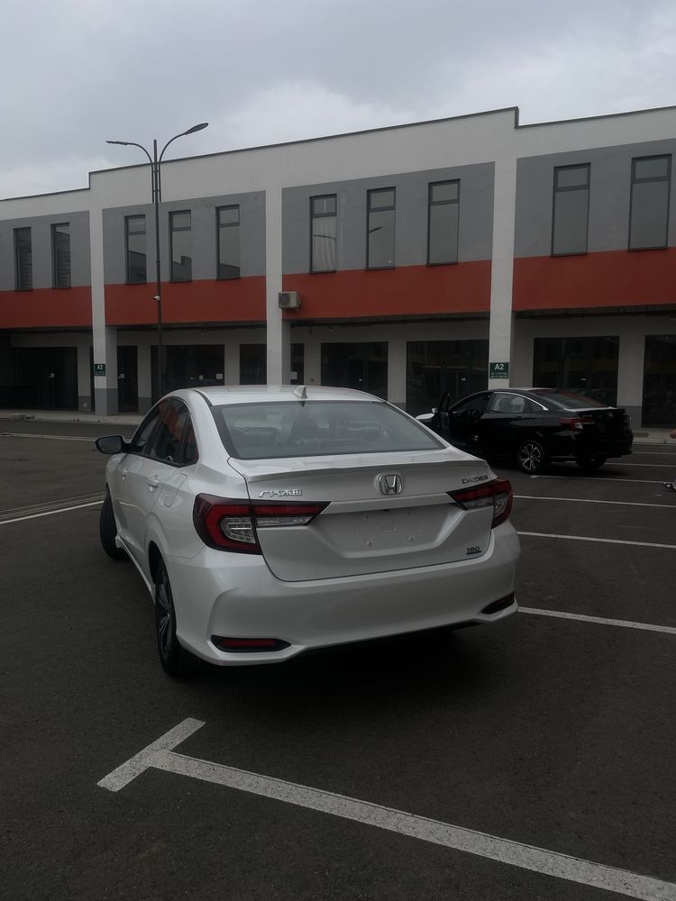 Honda     Crider