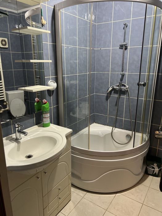 Inchiriez apartament cu 2 camere ultracentral pe matei basarab la et 2
