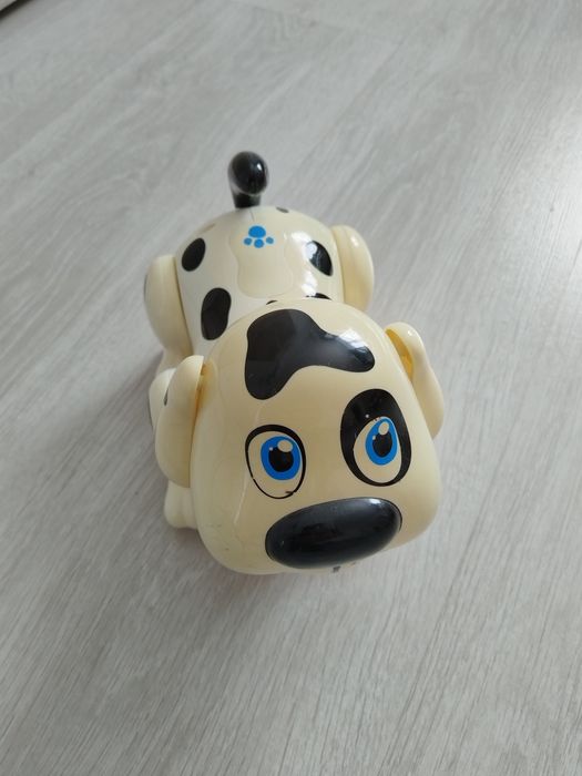 Vand jucarie catelus vorbitor cu senzori,se misca,vorbeste.