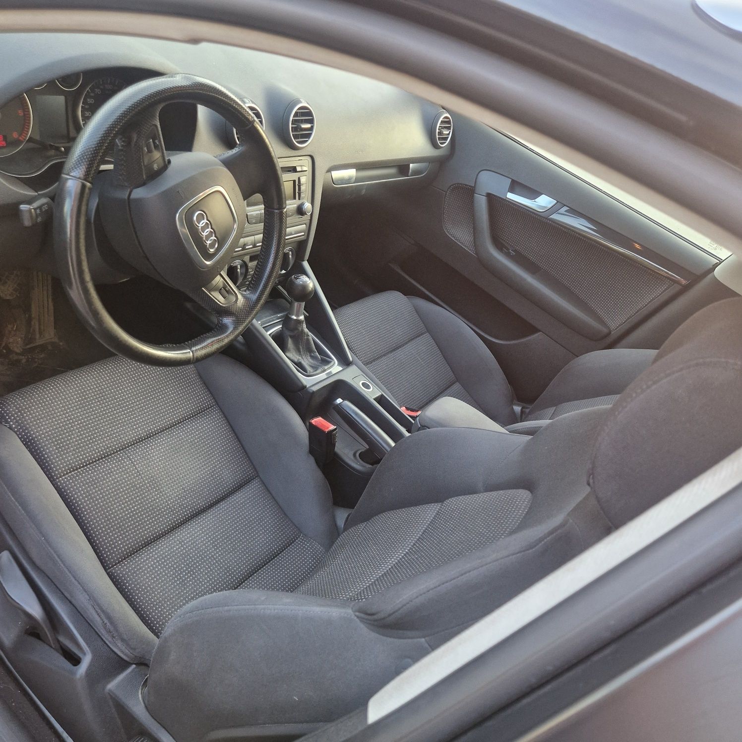 Audi A3

2.0TDI Sline, Хечбек, Употребяван
2.0TDI Sline, Хечбек

2.0TD