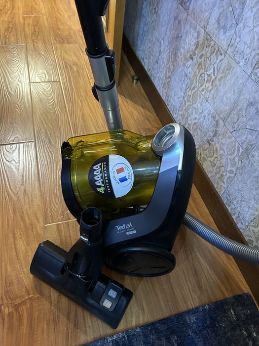 Пылесос Тефаль в идеальном состоянии