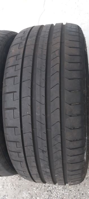 235 35 20 ПИРЕЛИ 2бр. Като нови Дот23