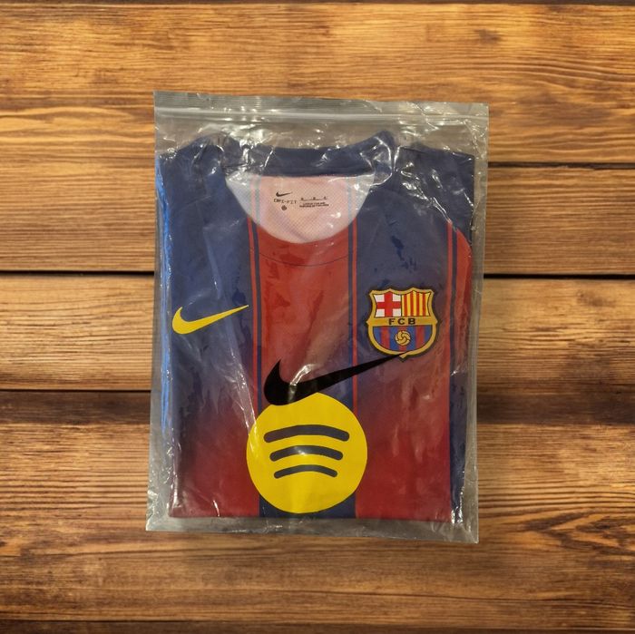 Футболен екип Барселона 2025/26