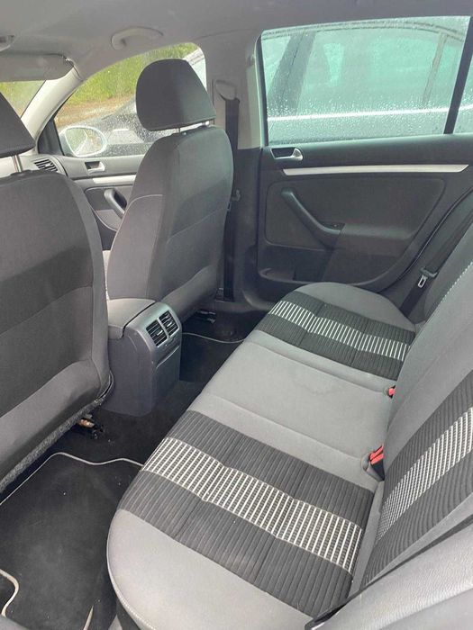 Vand un Wolkswagen Golf 5 United