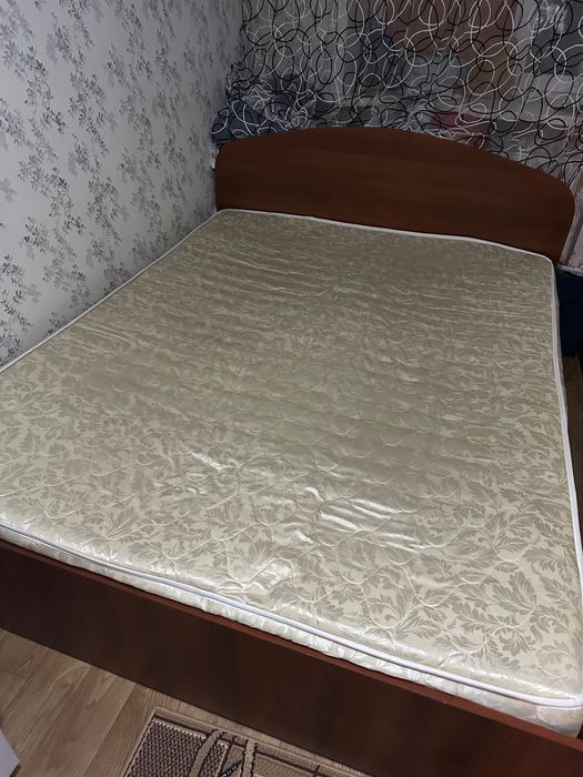 Кровать двухспальная