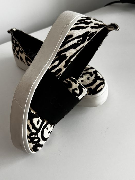 Pantofi Calvin Klein tip slip on marime 38 piele ponei