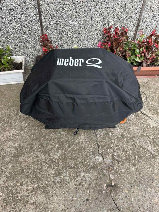 Барбекю Weber с чисто ново водоустоичиво полривало