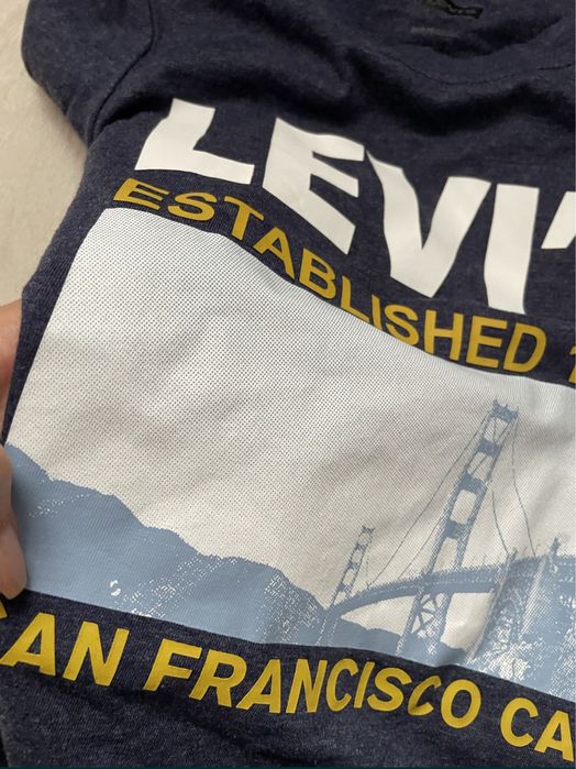 Tricou + pantaloni Levi’s 4 ani