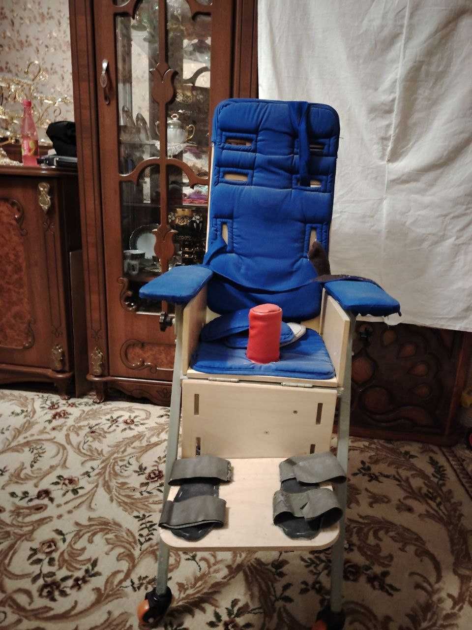 Stul (mikrosifoliya, ДЦП) sotiladi.