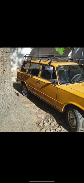 Vaz 2102 sotiladi 1978 yil xolati zor