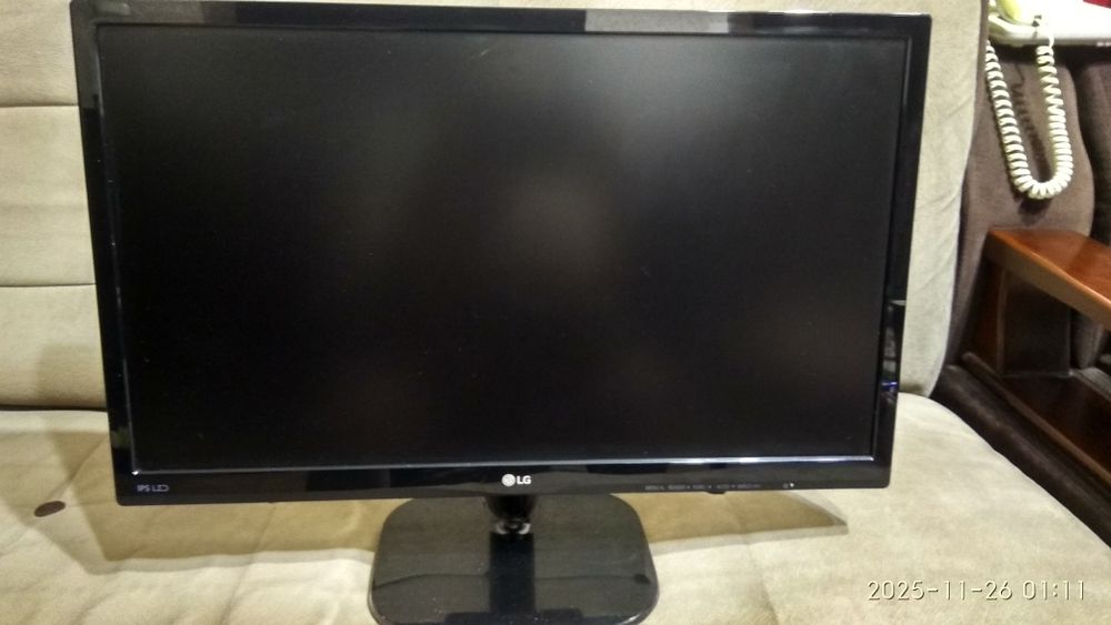 Монитор LG23ips в хорошем состоянии