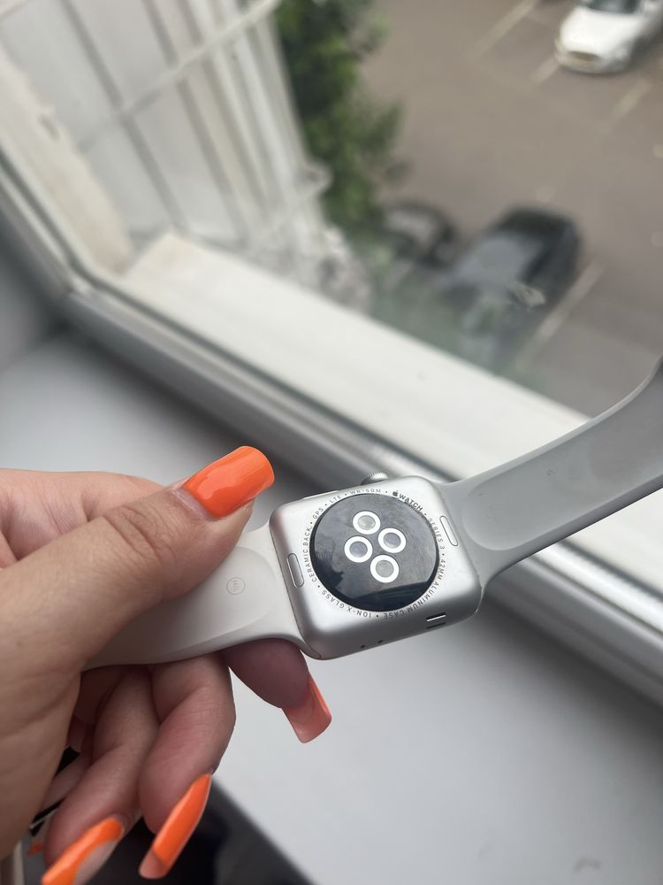 Продам Apple watch 3 42 mm