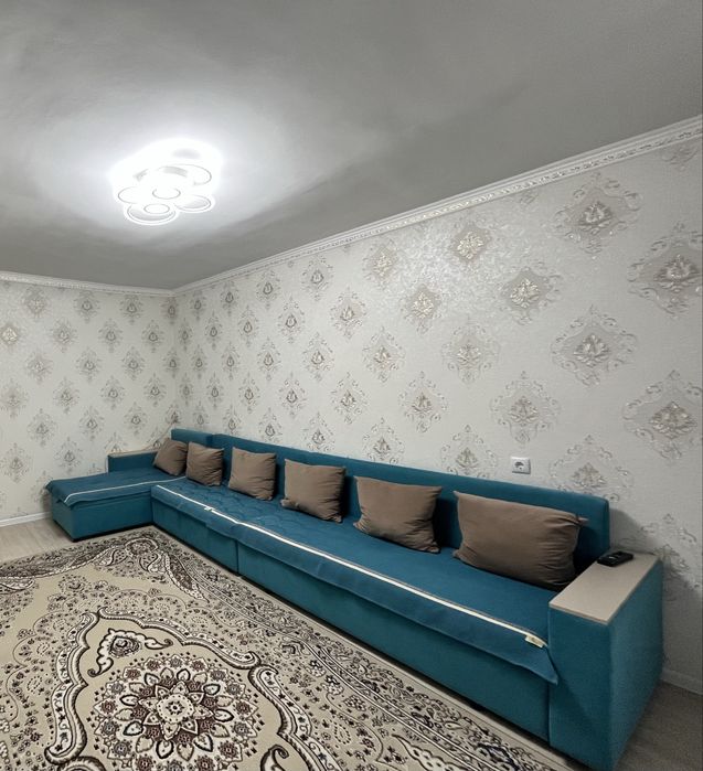 Продам диван 4 метра