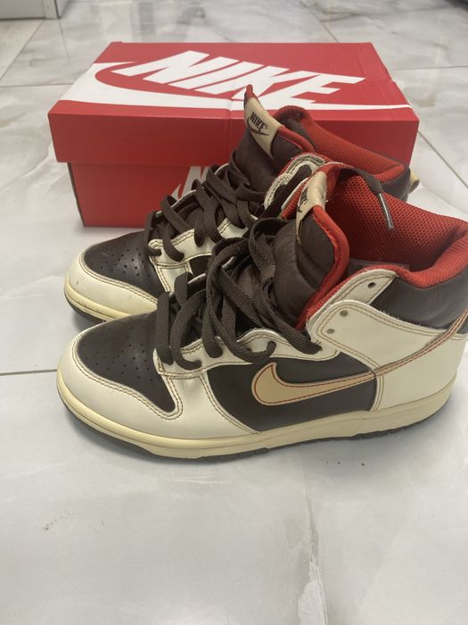 Nike Dunk High SE Baroque Brown