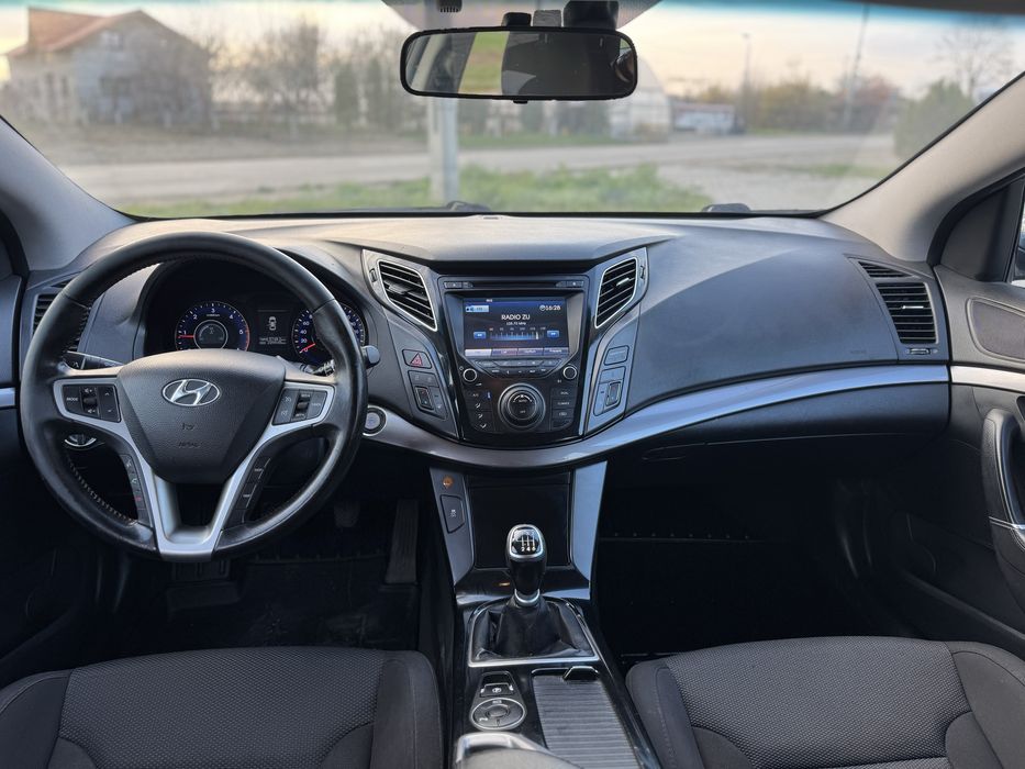 Hyundai I40 / LED / Keyless GO+Entry / BI-XENON