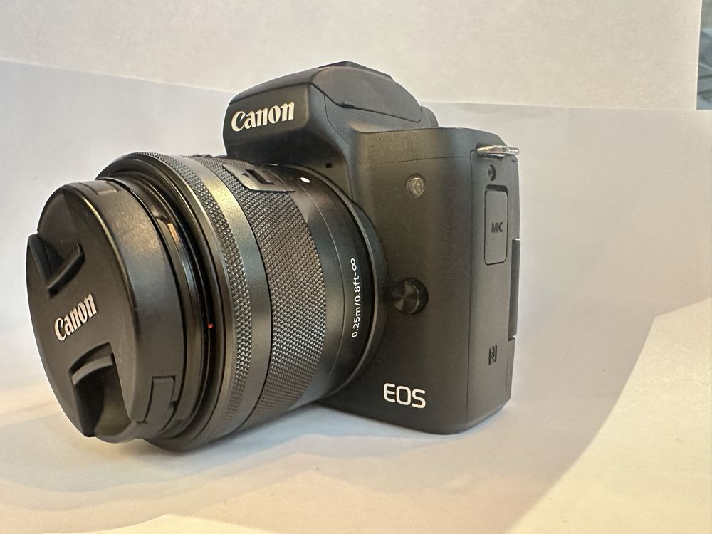 Камера Canon EOS M50, состояние отличное