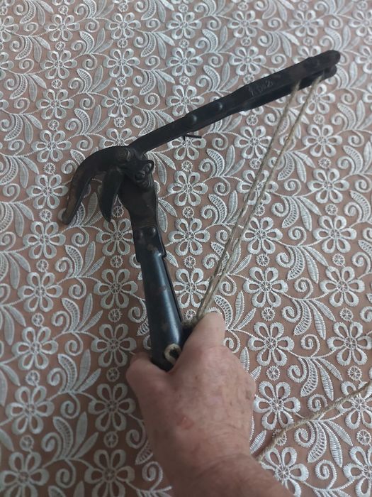 Секатор-веткарез. Советского производства.
